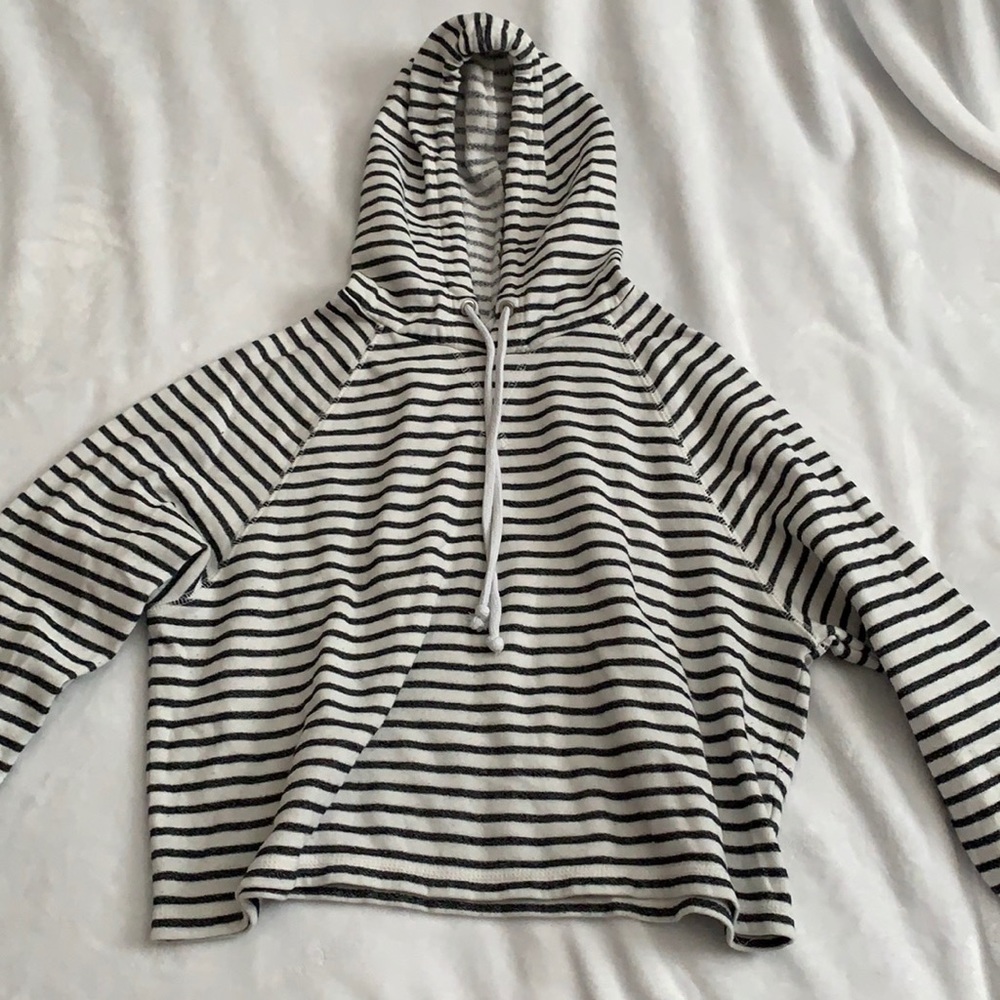long sleeve crop